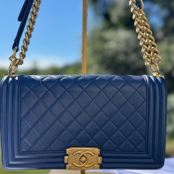 Chanel Lambskin Quilted Medium Boy Flap Bag in Blue - Picture 2 of 9